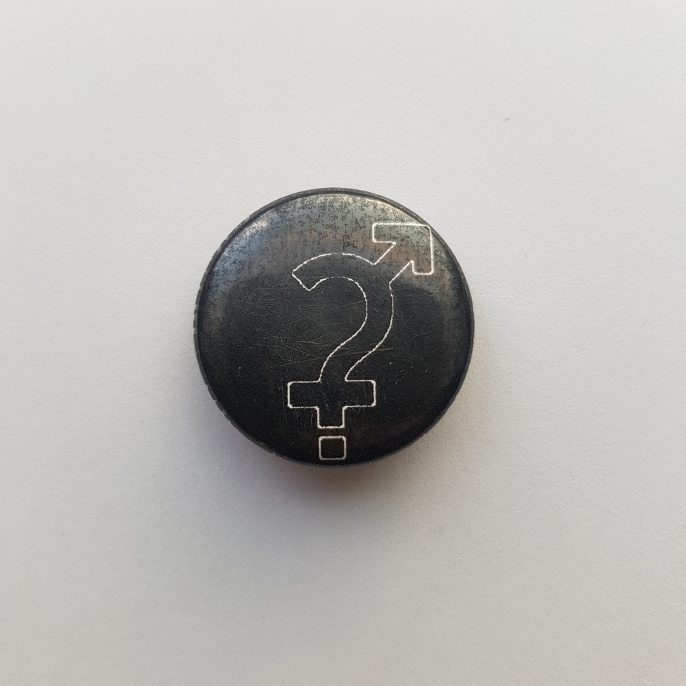 💲5️⃣ in 🛍️of2+   Gender Question Mark Button